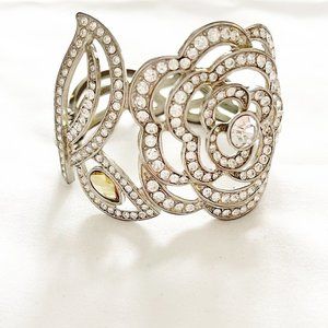 Silver Bling Flower Hinged Bangle Bracelet